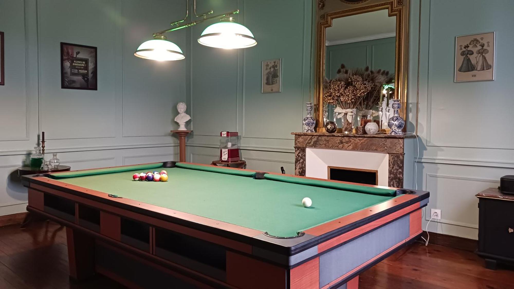 Le Griffon 1855 Hotel Saint-Laurent-Des-Autels Bagian luar foto